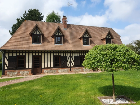Belle maison normande avec jardin à Cormeilles proche Bernay