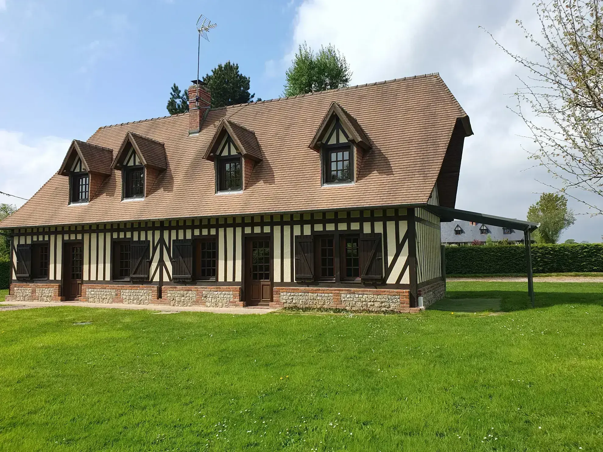 Belle maison normande avec jardin à Cormeilles proche Bernay 