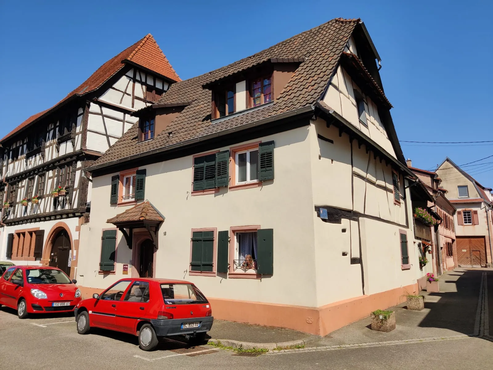 Maison de ville rénovée avec 3 appartements à Wissembourg 