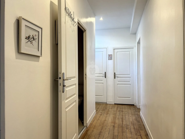 Appartement de 4 pièces avec terrasse de 100 m² à Melun 