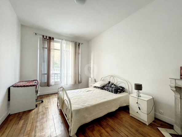 Appartement de 4 pièces avec terrasse de 100 m² à Melun 