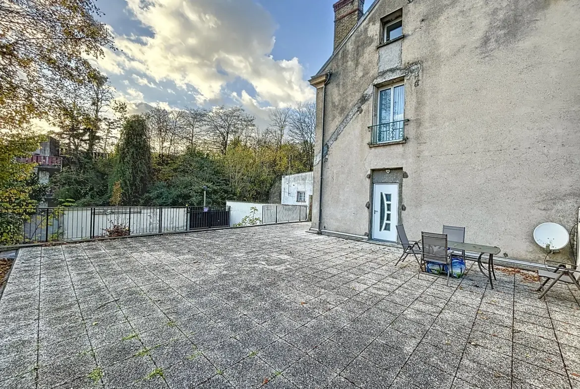 Appartement de 4 pièces avec terrasse de 100 m² à Melun 