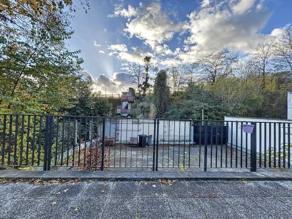 Appartement de 4 pièces avec terrasse de 100 m² à Melun 