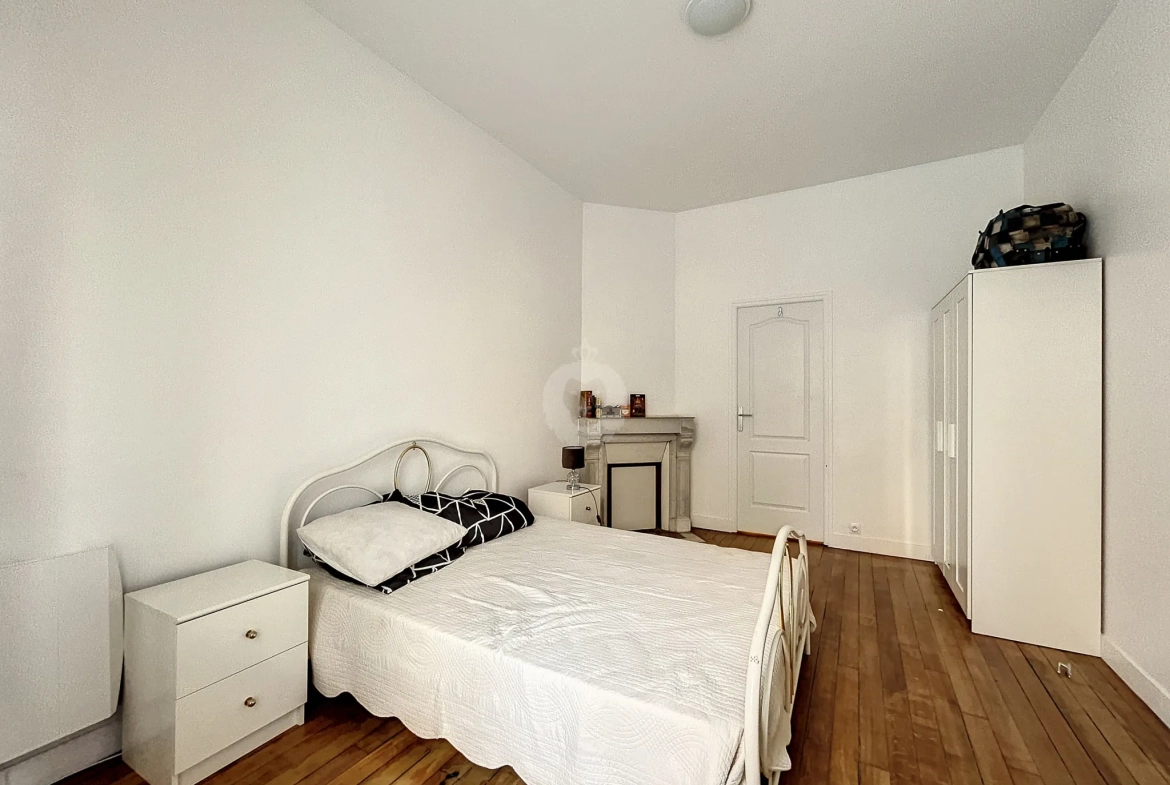 Appartement de 4 pièces avec terrasse de 100 m² à Melun 