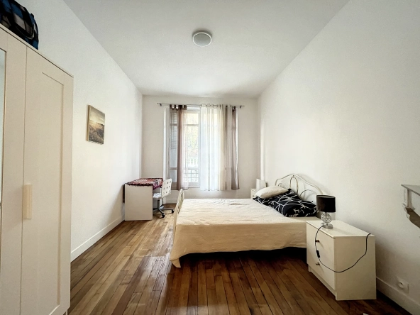 Appartement de 4 pièces avec terrasse de 100 m² à Melun 