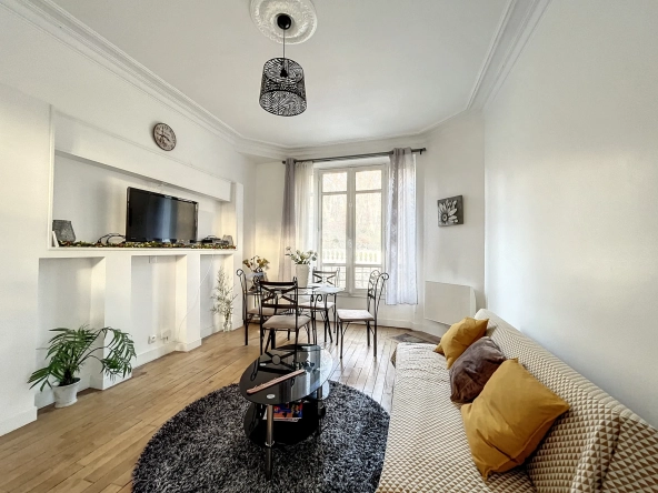Appartement de 4 pièces avec terrasse de 100 m² à Melun 