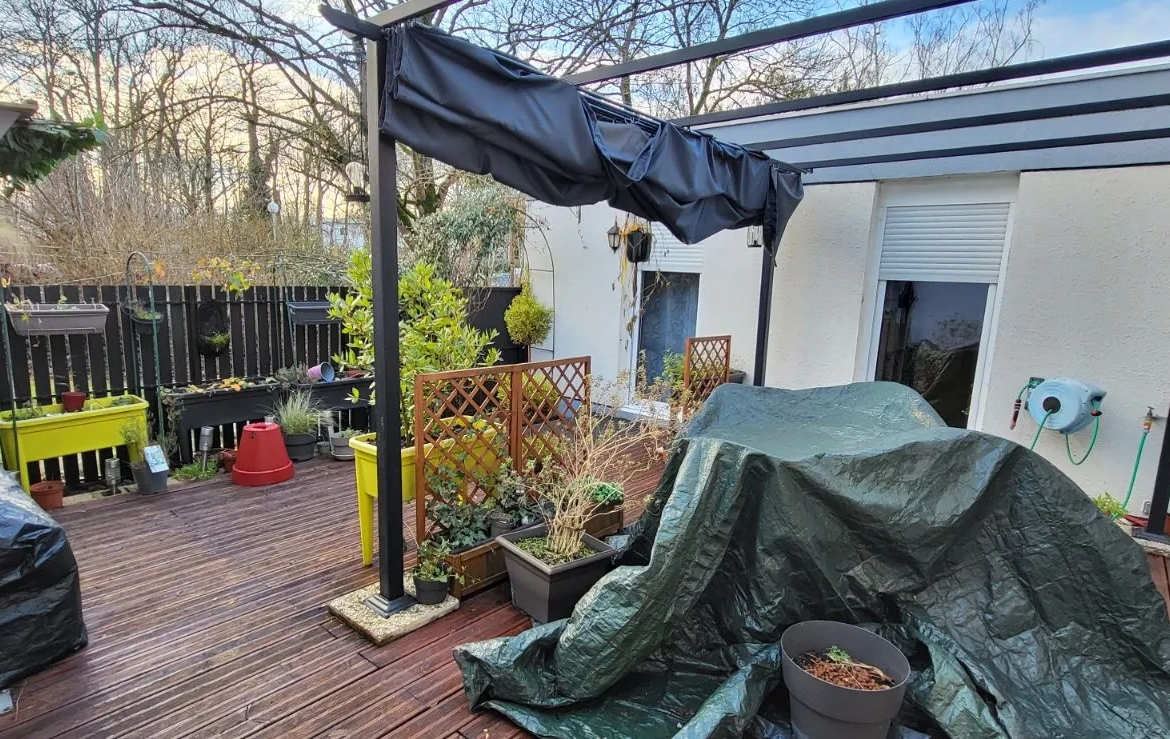 Appartement F5 avec terrasse à Villepinte - 103,94 m² 
