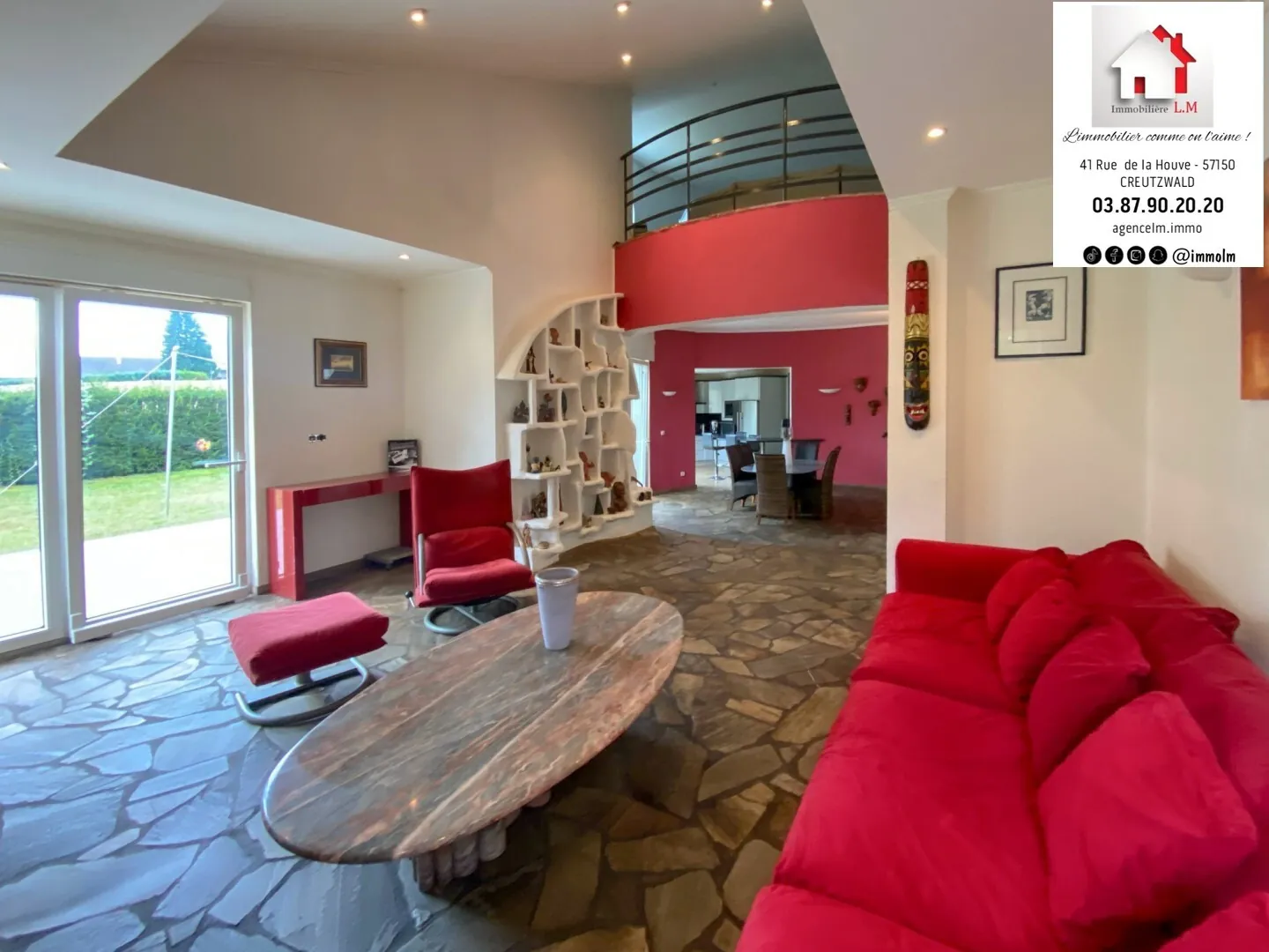 Maison d'architecte à vendre à Creutzwald – 180 m² sur terrain de 25,79 ares 