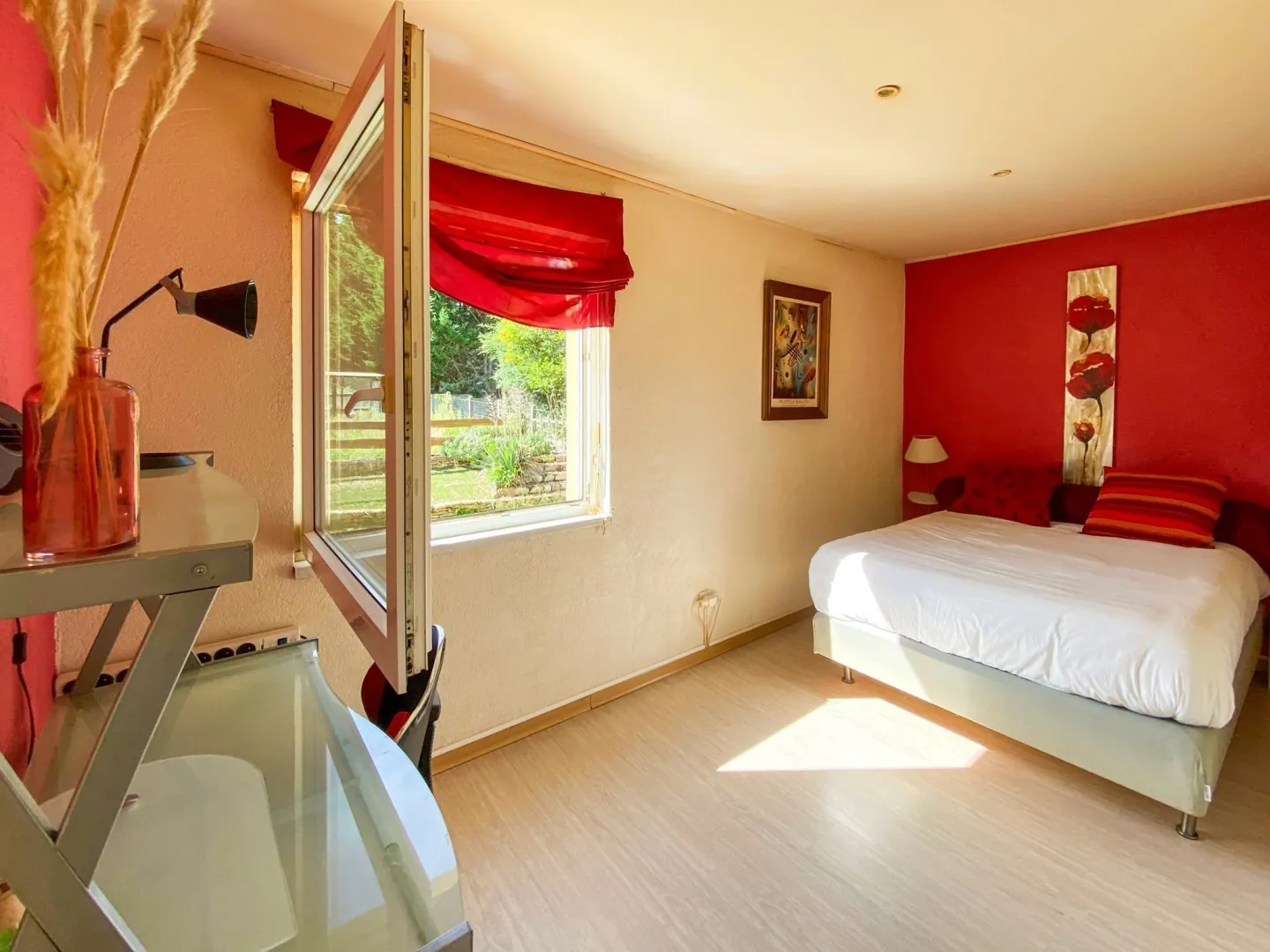 Maison d'architecte à vendre à Creutzwald – 180 m² sur terrain de 25,79 ares 