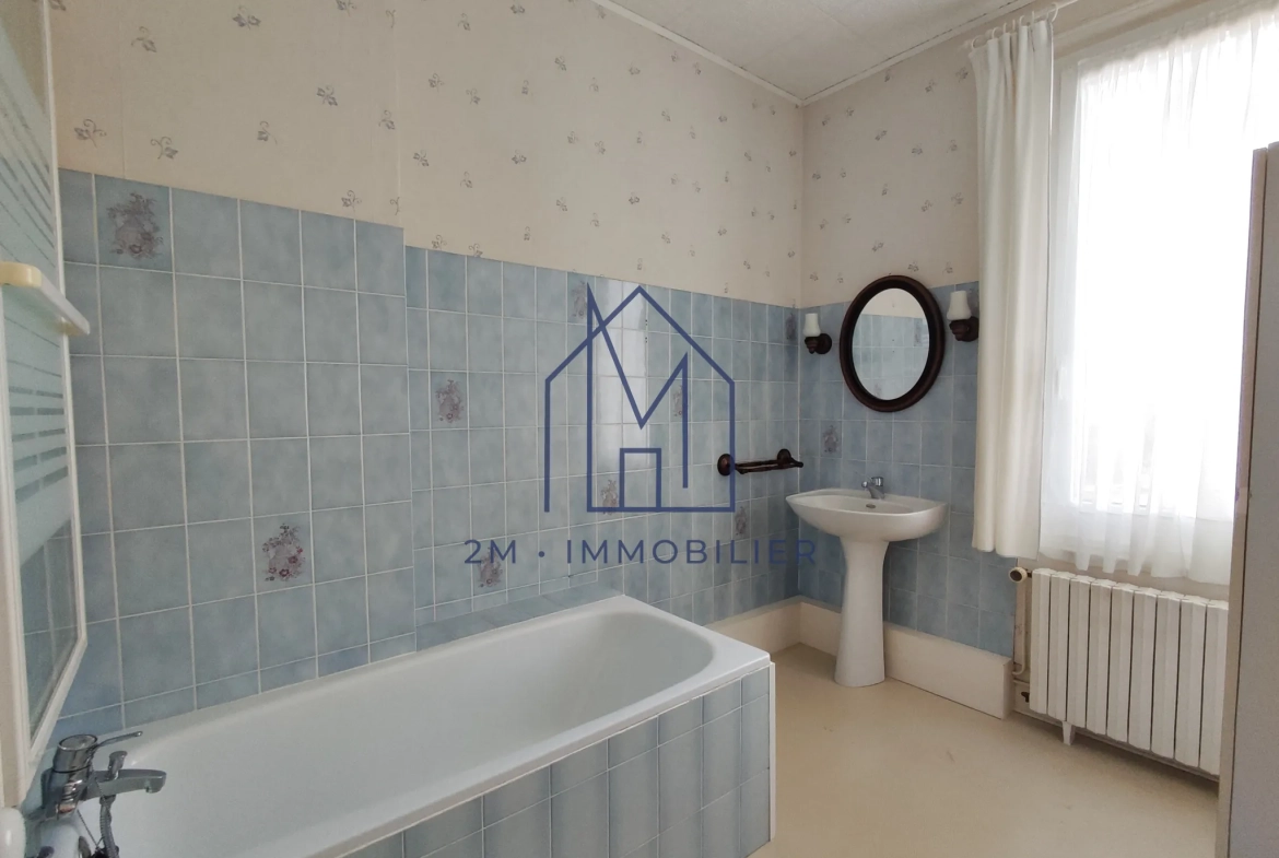 Maison lumineuse avec garage et petit extérieur au Tréport 