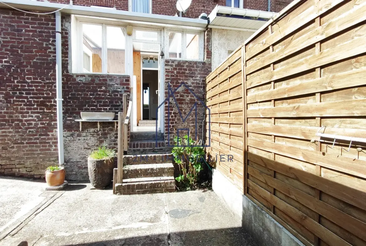 Maison lumineuse avec garage et petit extérieur au Tréport 