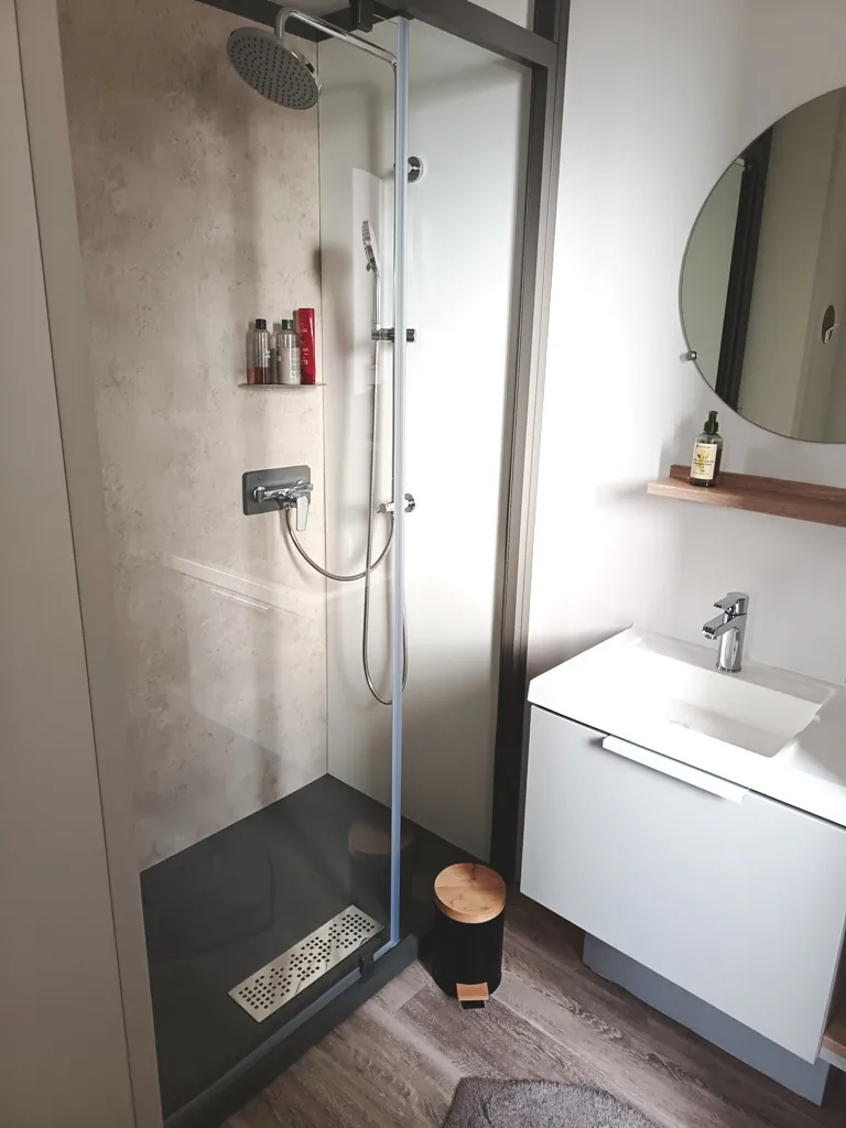 Mobil-home neuf 2023 avec terrain privé à Gérardmer – Résidence secondaire ou investissement 