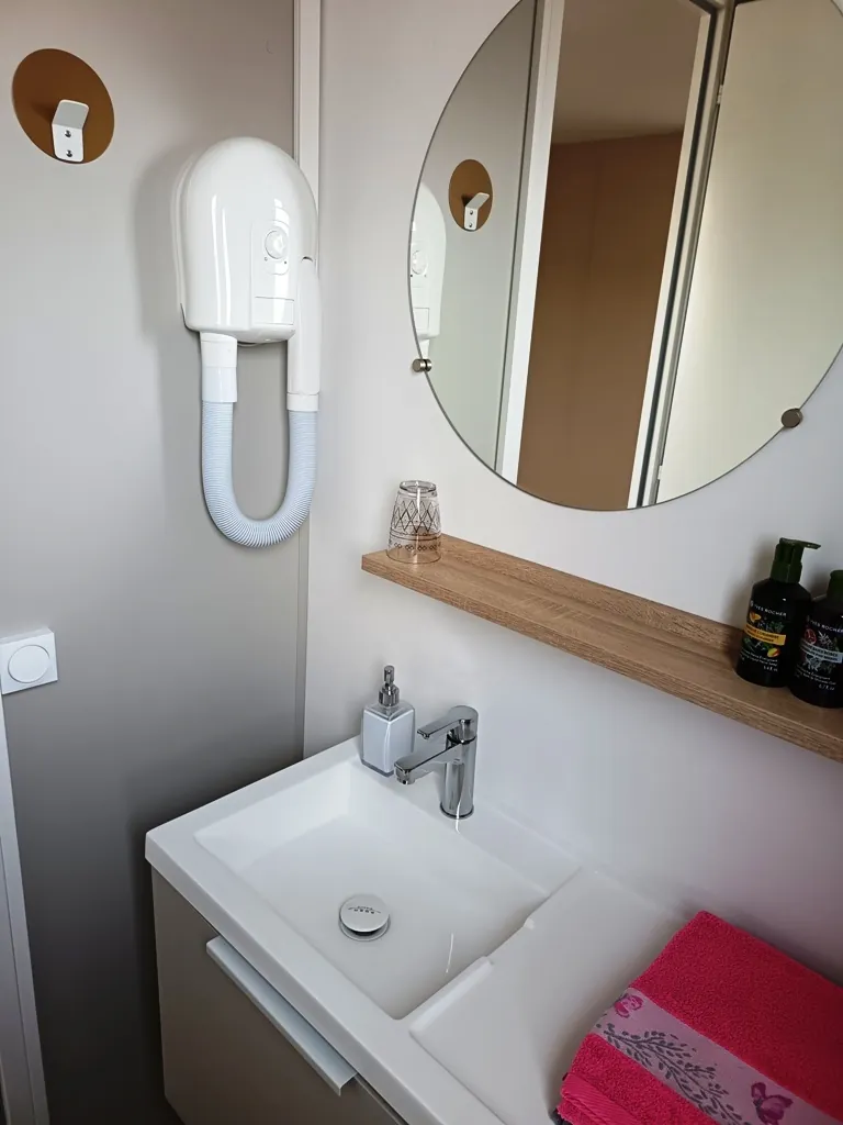 Mobil-home neuf 2023 avec terrain privé à Gérardmer – Résidence secondaire ou investissement 