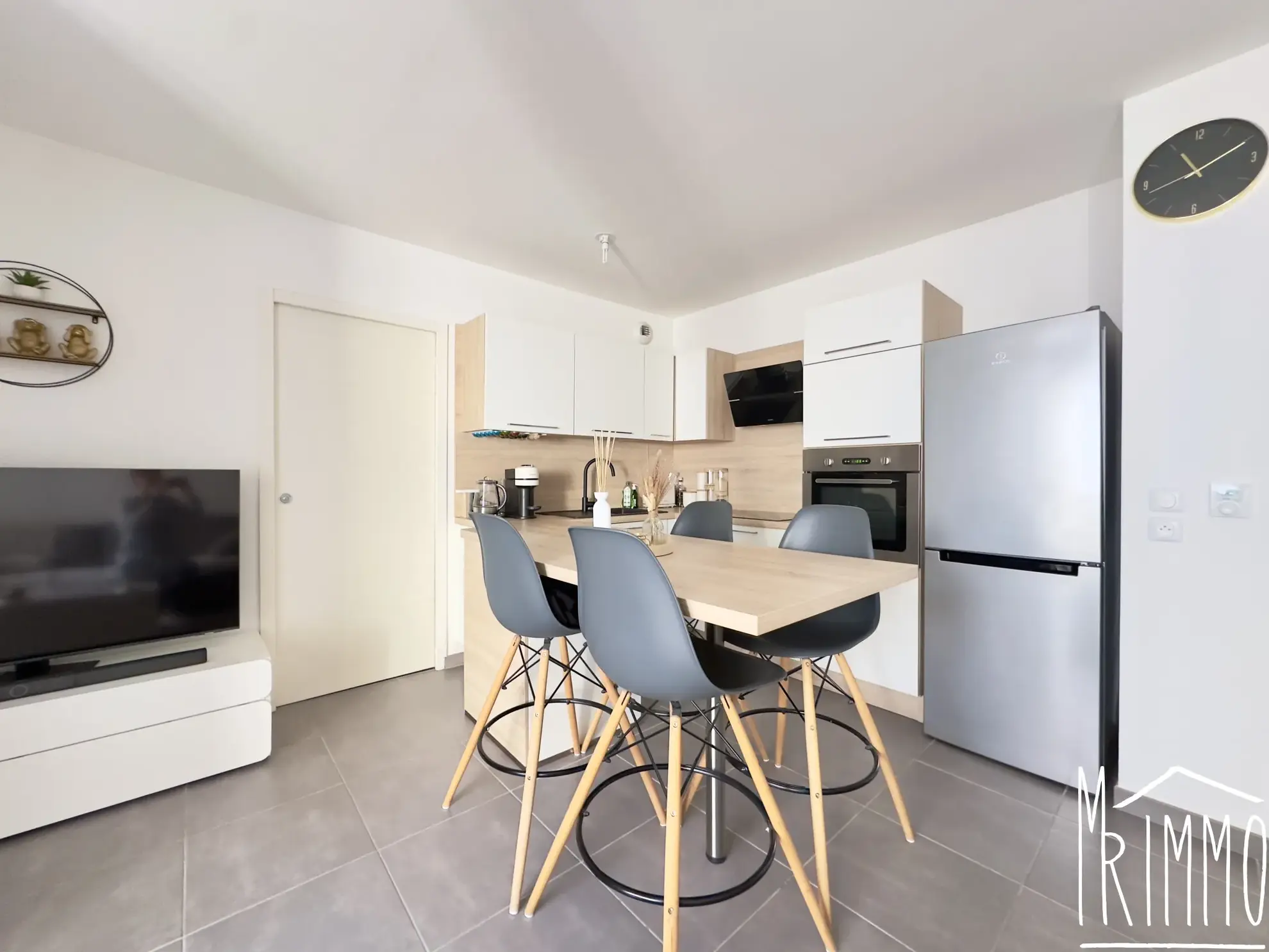 Vente Appartement 2 pièces à Montpellier Ovale avec terrasse et parking privé 