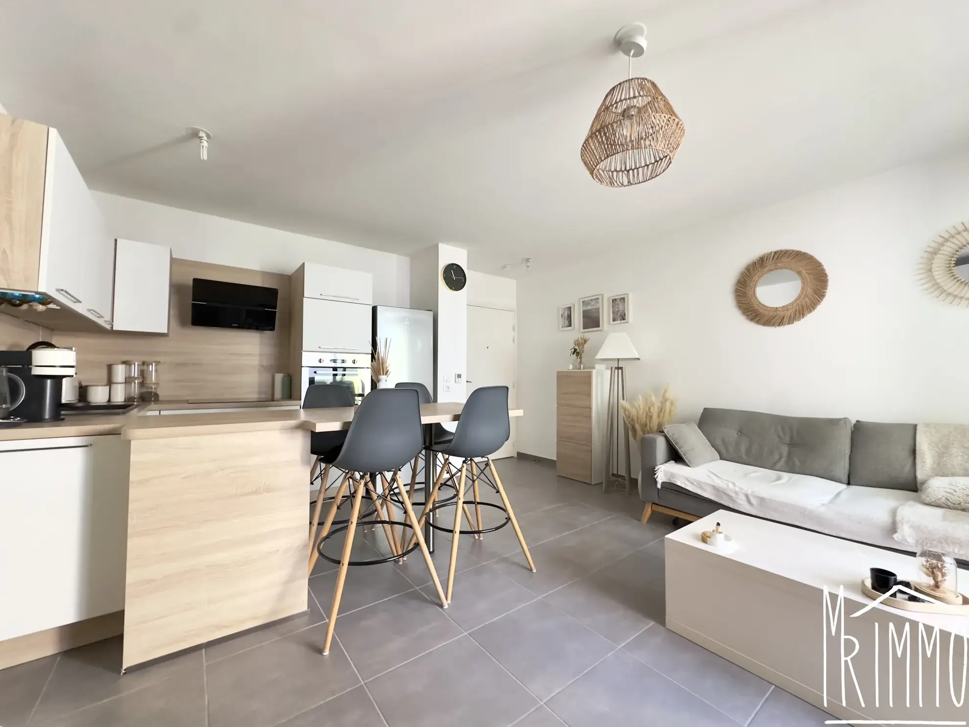 Vente Appartement 2 pièces à Montpellier Ovale avec terrasse et parking privé 