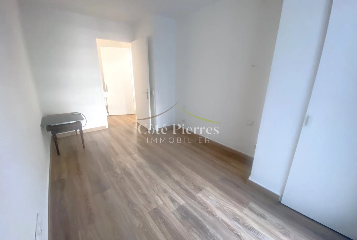 Appartement 4 pièces rénové à Nîmes - Jean Jaurès 