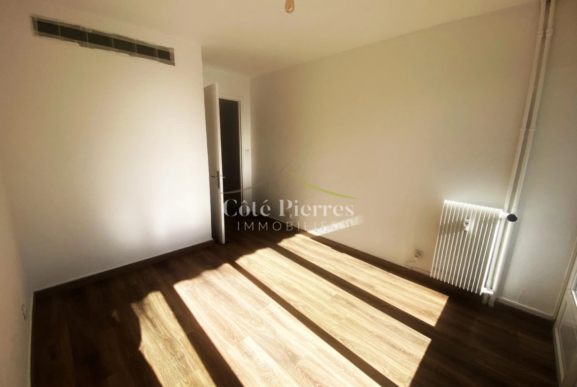 Appartement 4 pièces rénové à Nîmes - Jean Jaurès 