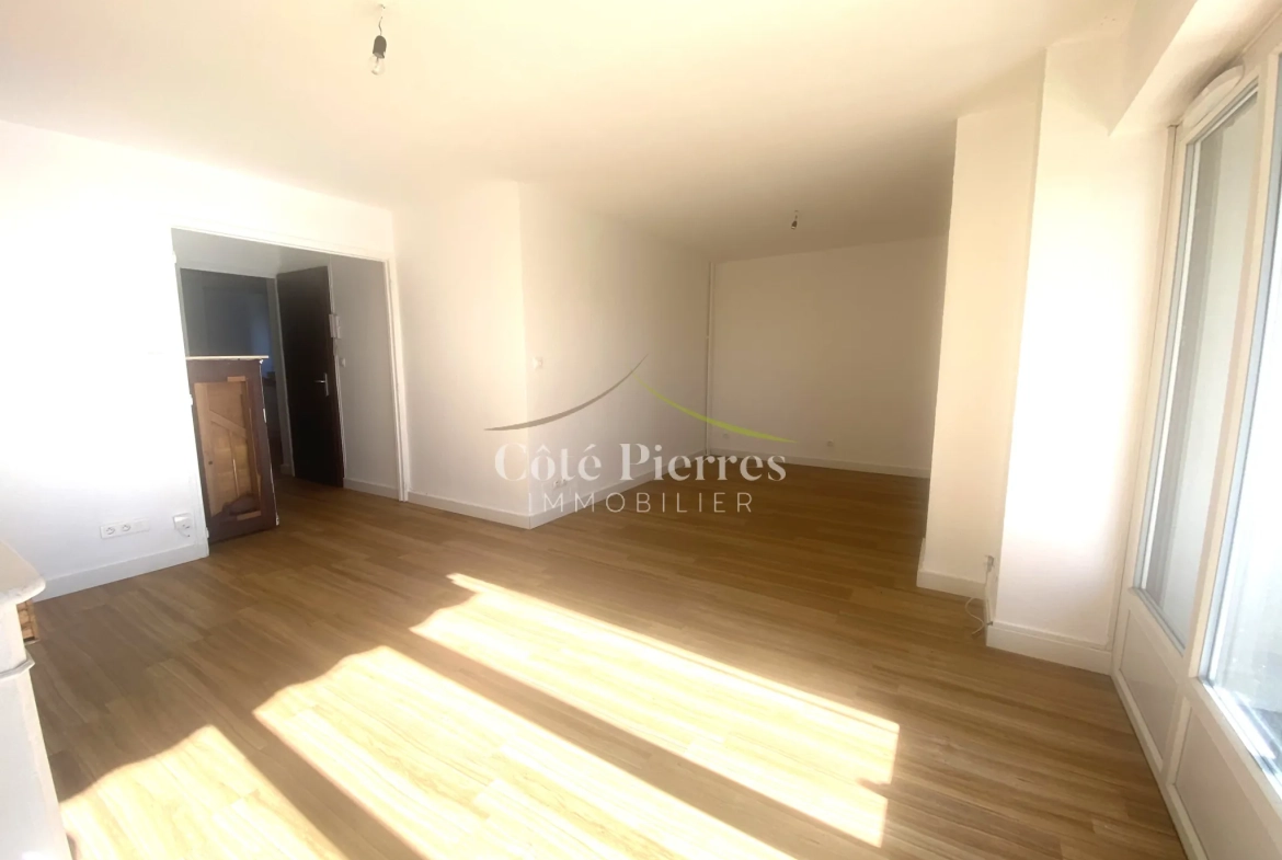 Appartement 4 pièces rénové à Nîmes - Jean Jaurès 