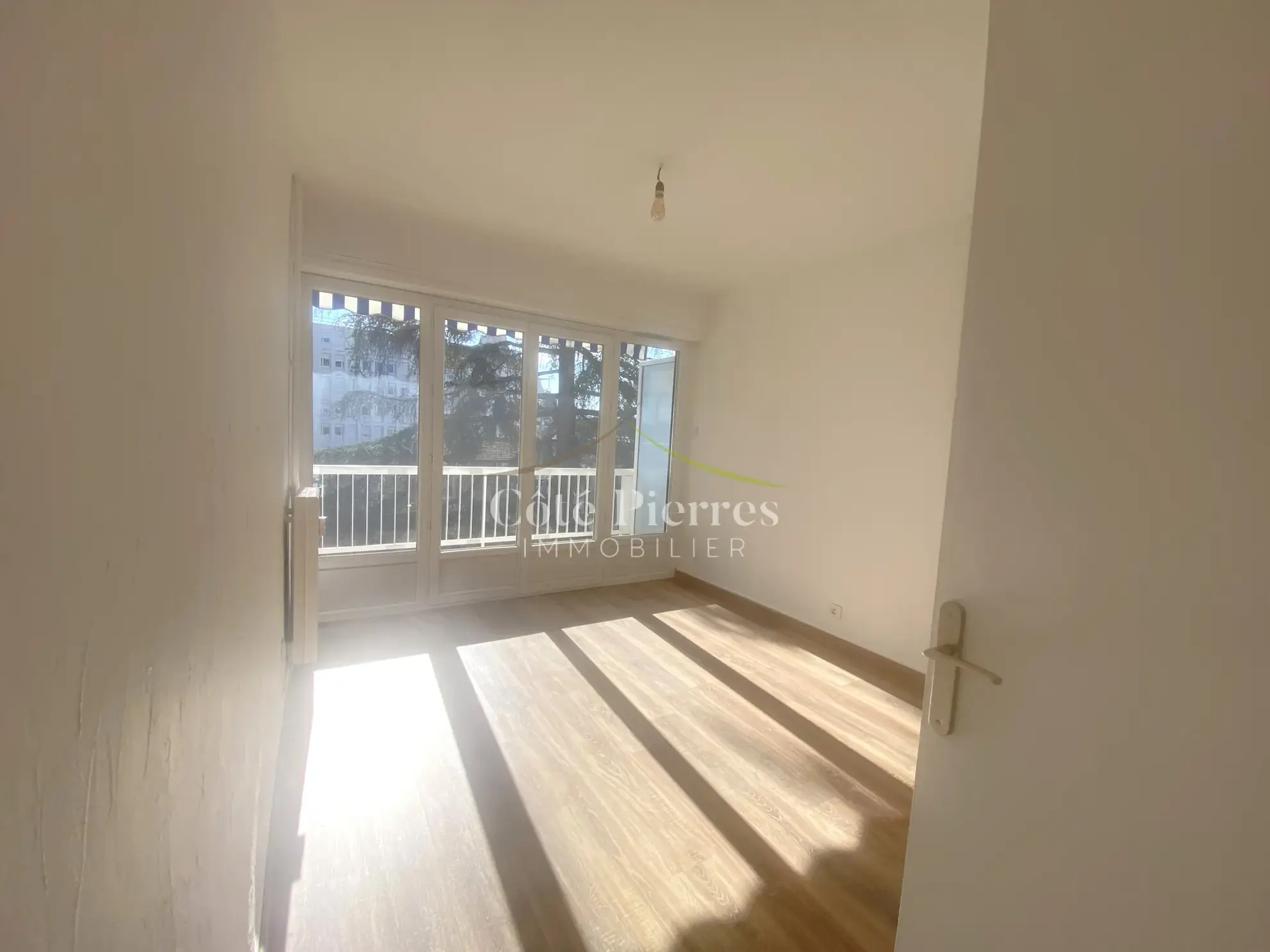 Appartement 4 pièces rénové à Nîmes - Jean Jaurès 