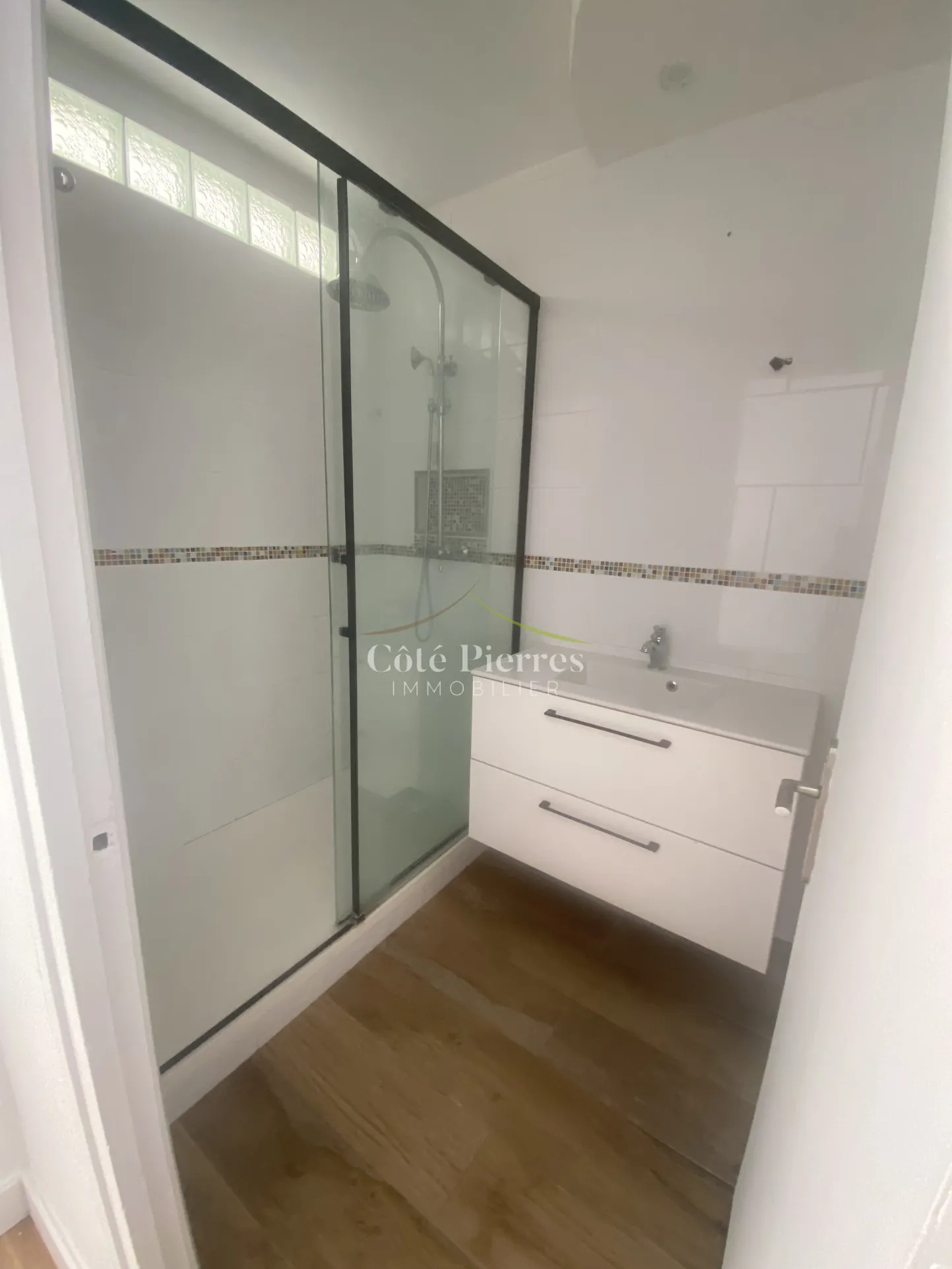 Appartement 4 pièces rénové à Nîmes - Jean Jaurès 