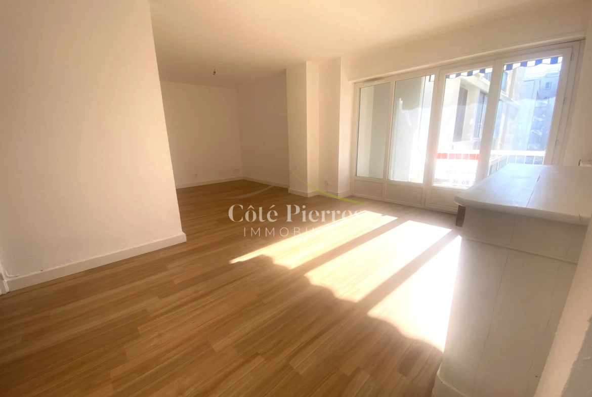 Appartement 4 pièces rénové à Nîmes - Jean Jaurès 