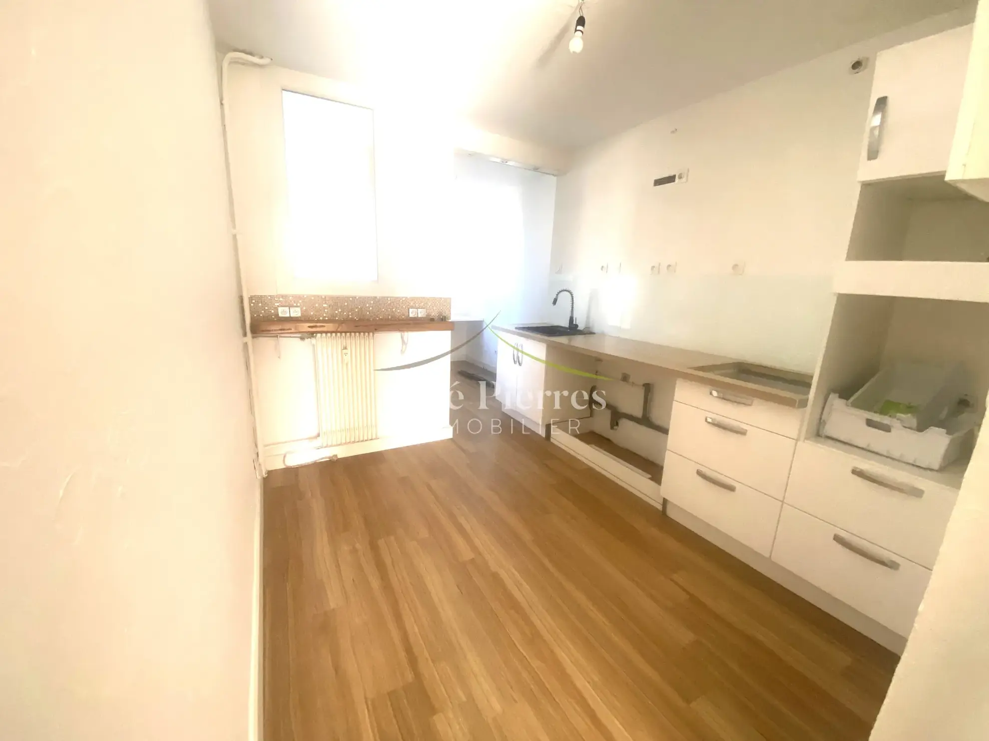 Appartement 4 pièces rénové à Nîmes - Jean Jaurès 