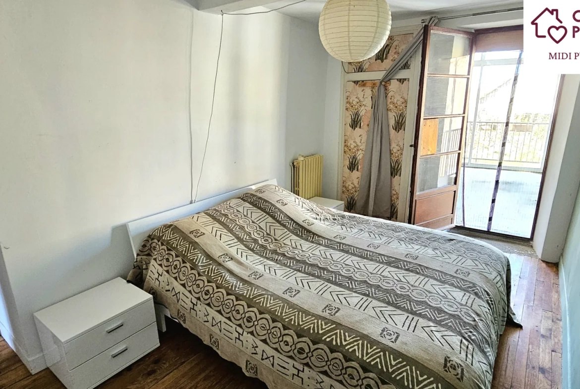 Atypique maison de 223 m² avec dépendances et terrain arboré à Ste Suzanne 