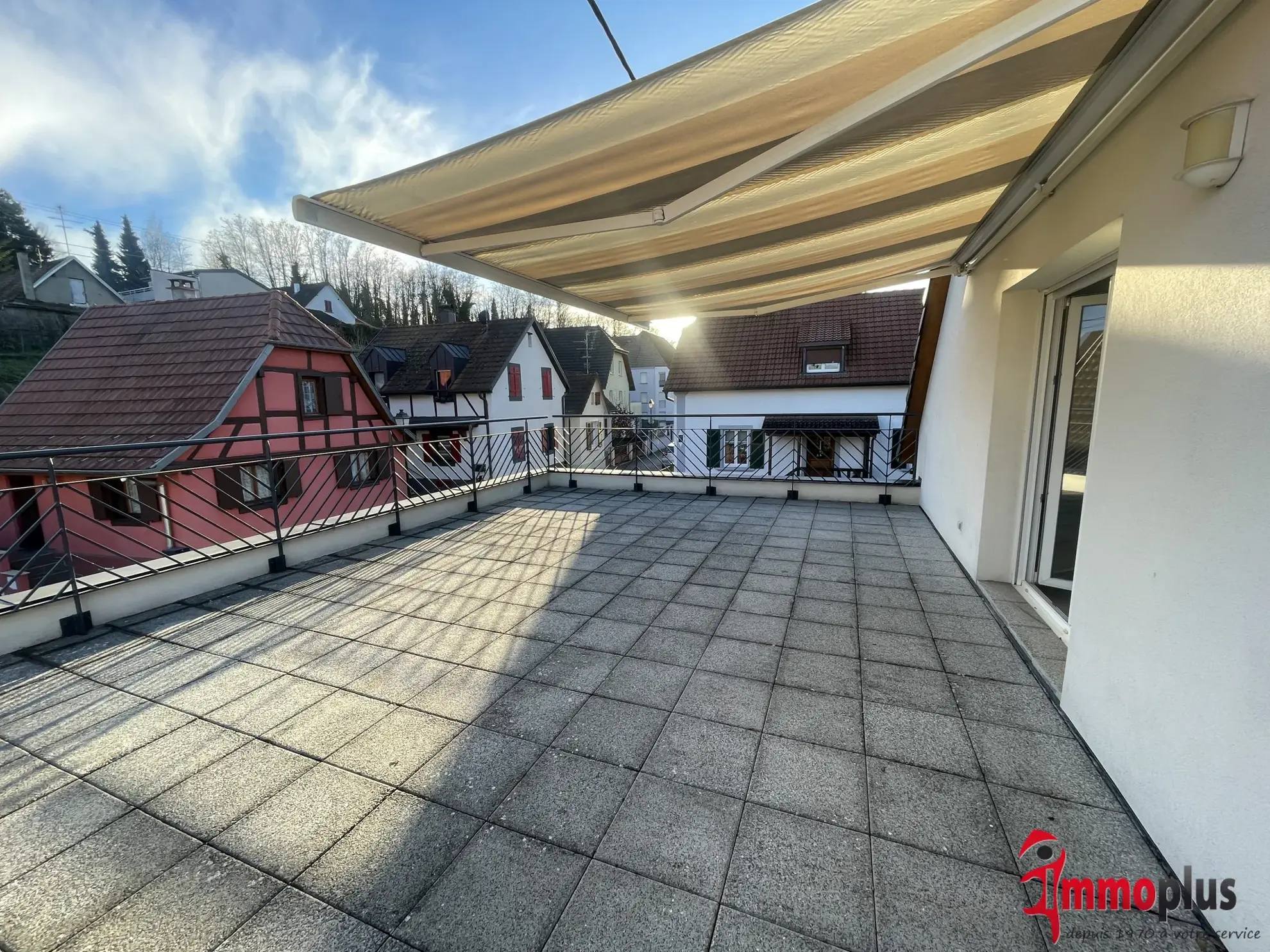 Appartement T3 avec terrasse de 45 m² à Bartenheim - standing et proximité frontière 