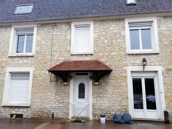 Maison familiale avec dépendance et jardin en centre-ville de Nevers