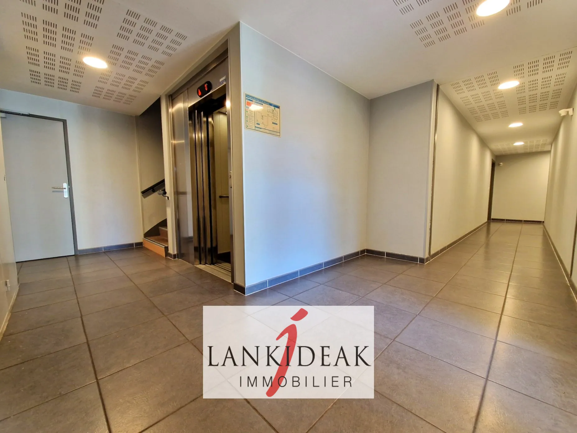 Appartement T3 avec terrasse à Ustaritz - Résidence sécurisée 