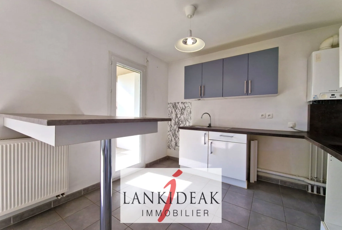 Appartement T3 avec terrasse à Ustaritz - Résidence sécurisée 