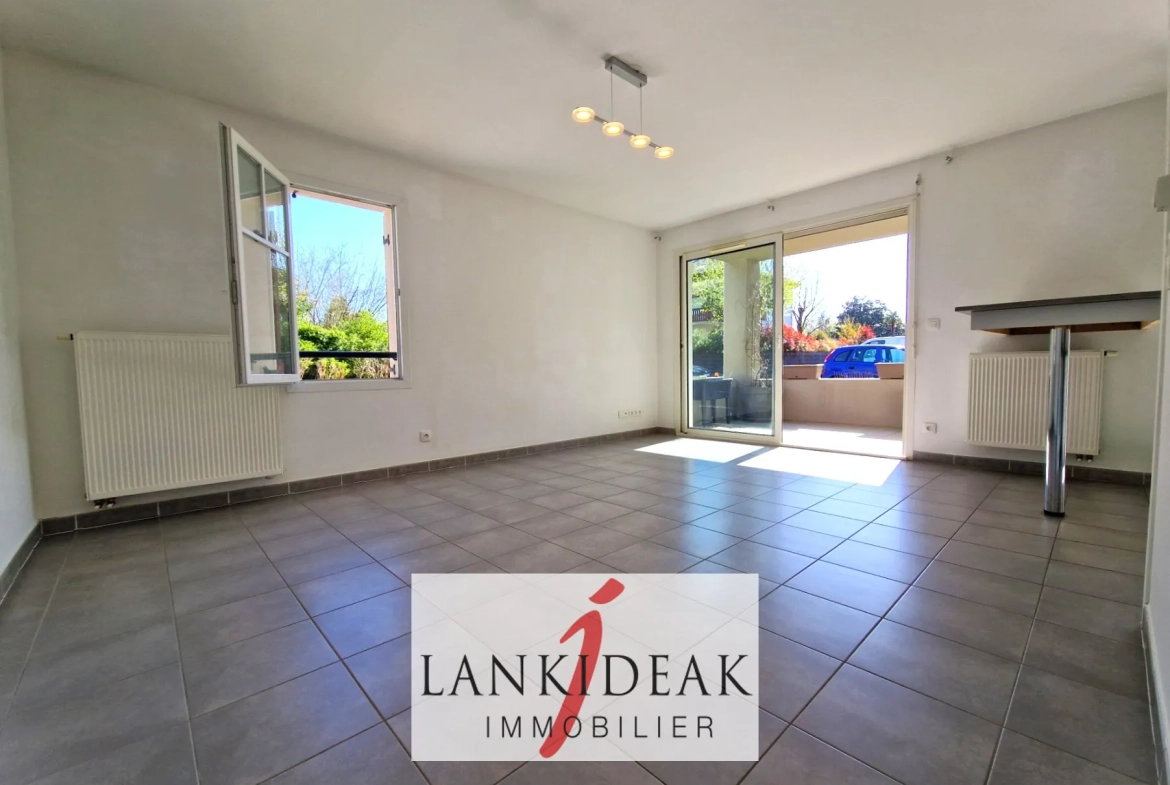 Appartement T3 avec terrasse à Ustaritz - Résidence sécurisée 