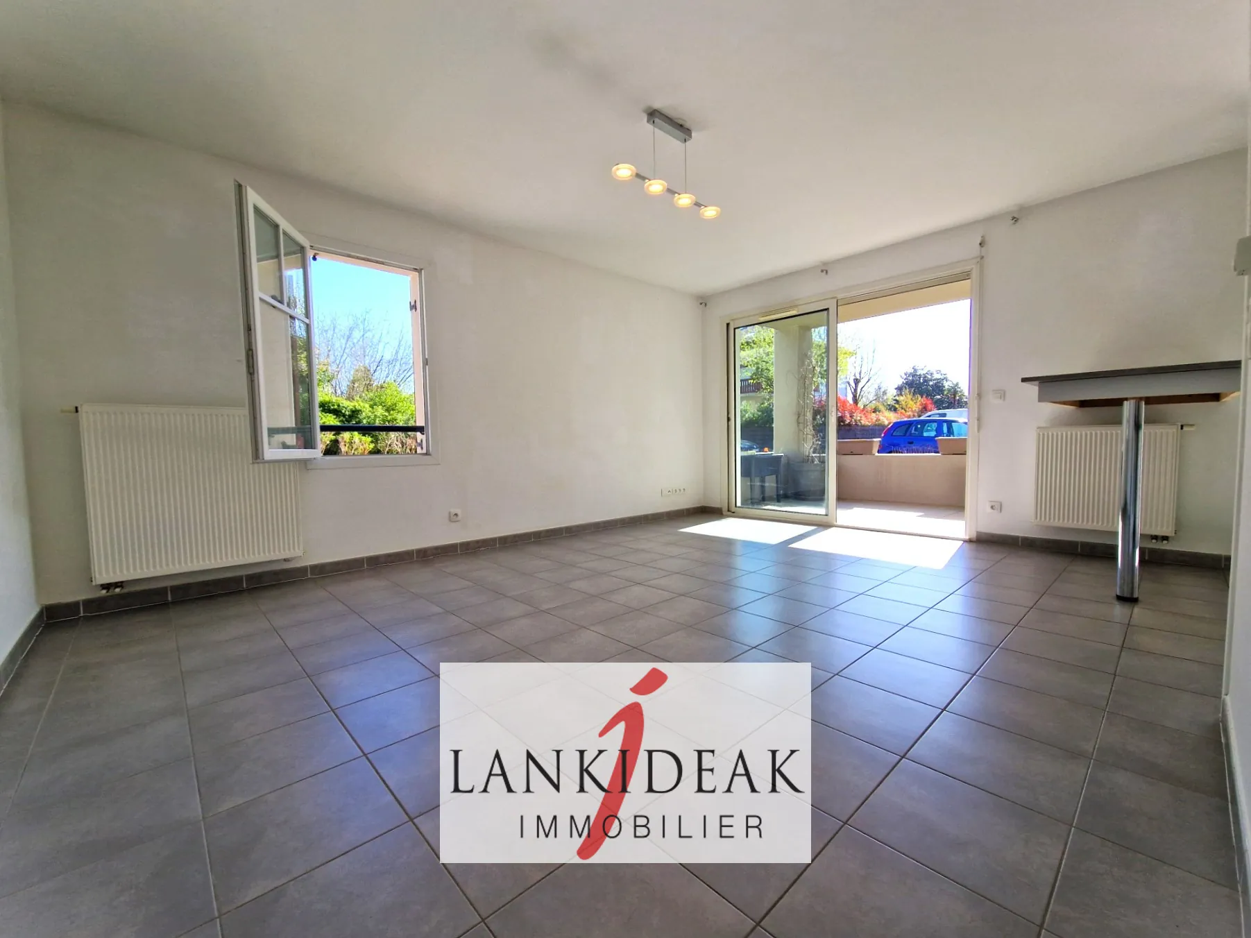 Appartement T3 avec terrasse à Ustaritz - Résidence sécurisée 