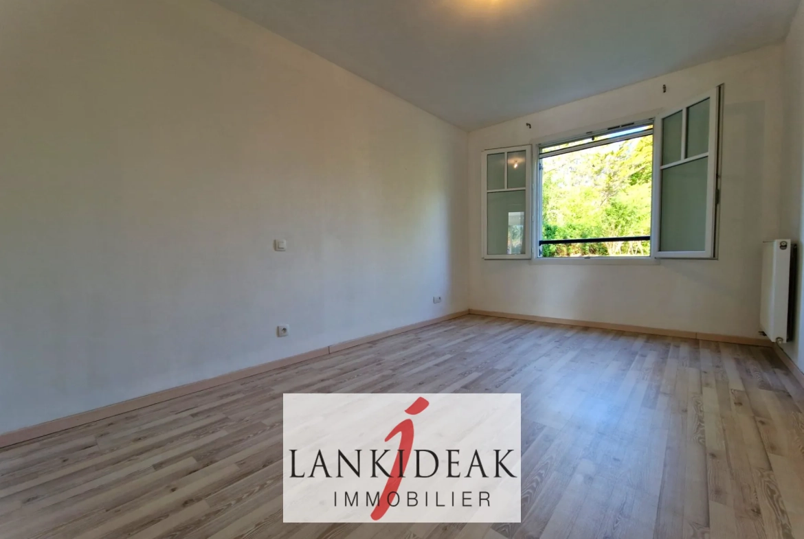 Appartement T3 avec terrasse à Ustaritz - Résidence sécurisée 