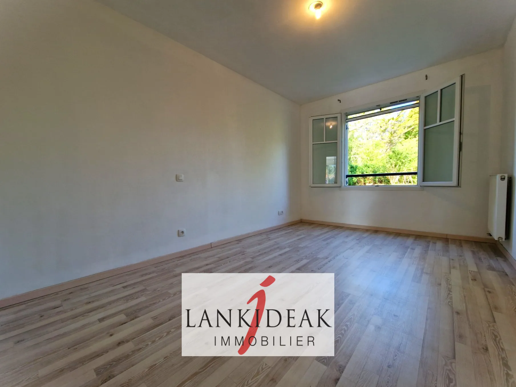 Appartement T3 avec terrasse à Ustaritz - Résidence sécurisée 