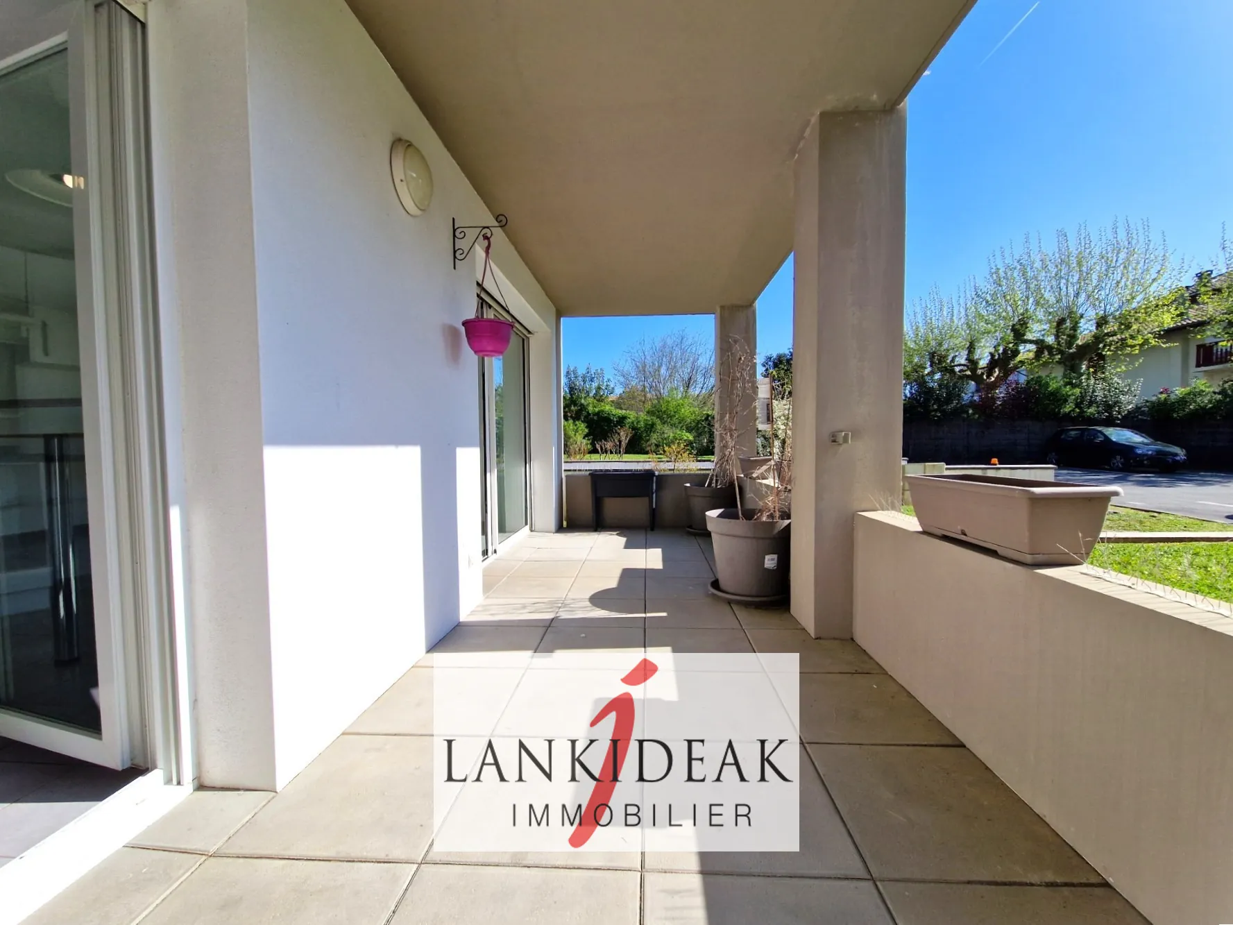 Appartement T3 avec terrasse à Ustaritz - Résidence sécurisée 
