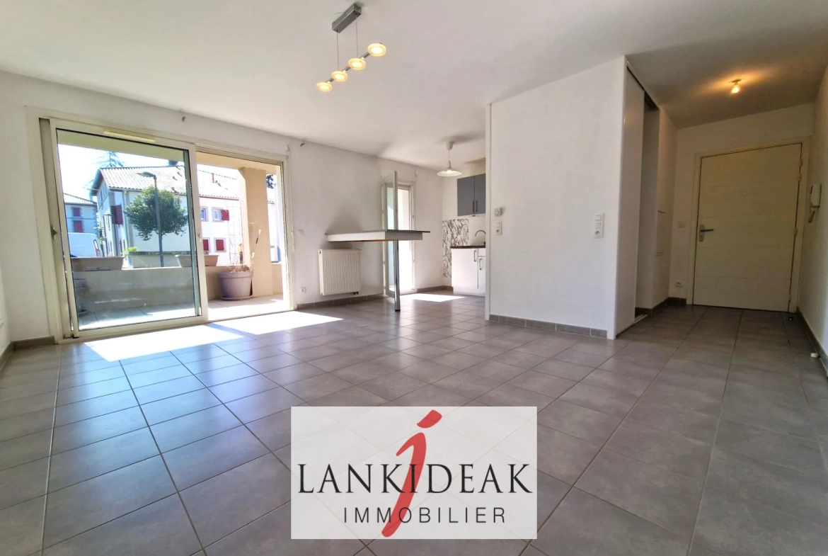 Appartement T3 avec terrasse à Ustaritz - Résidence sécurisée 
