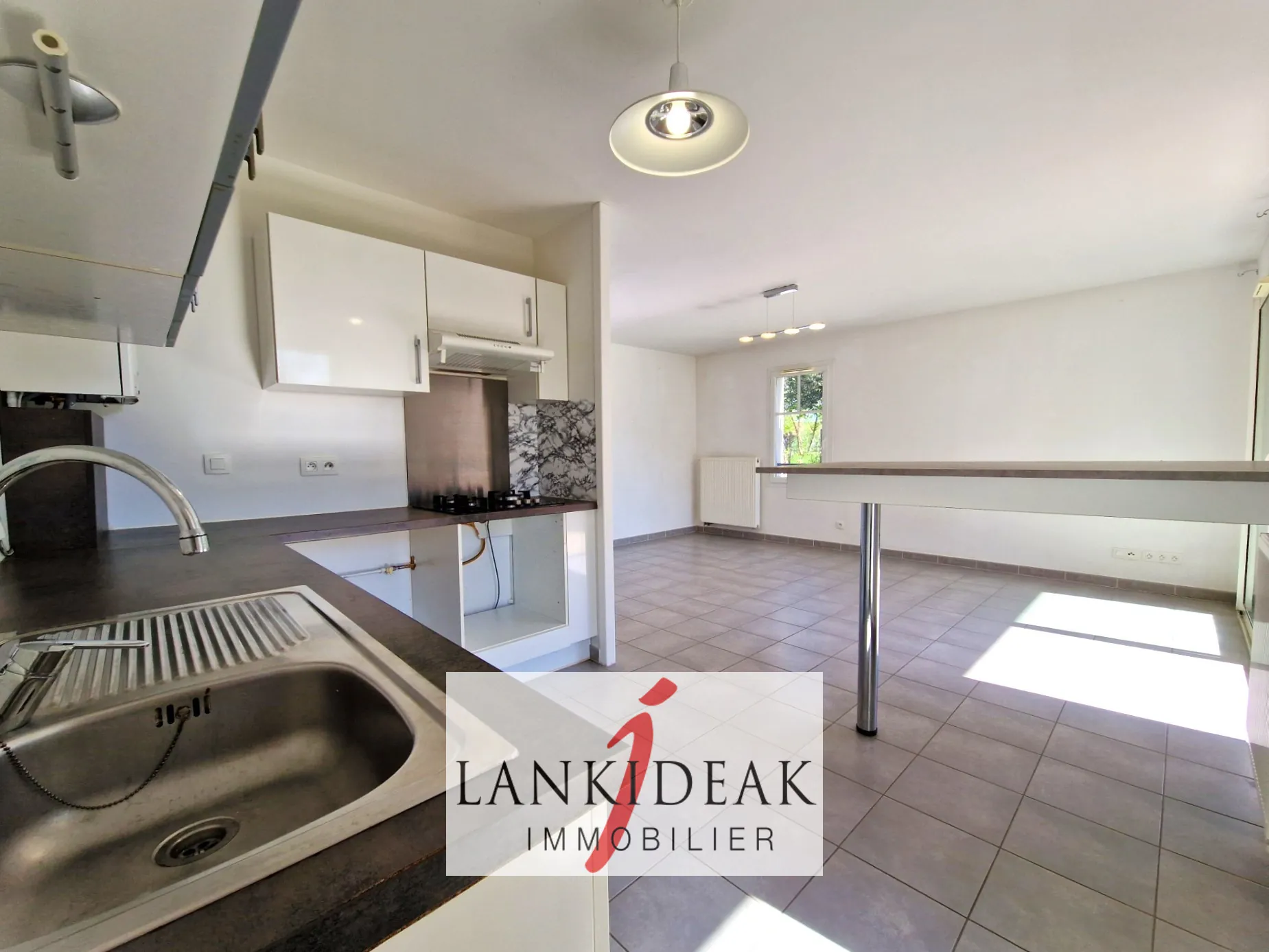 Appartement T3 avec terrasse à Ustaritz - Résidence sécurisée 