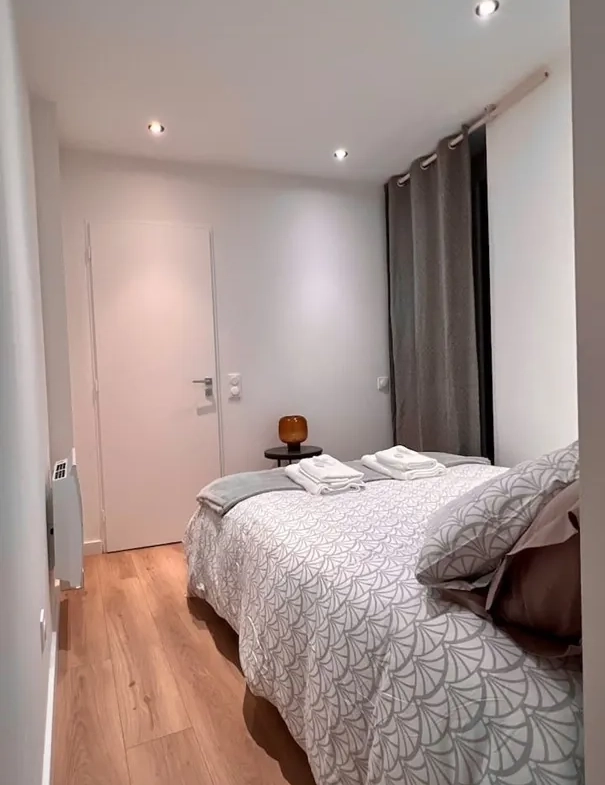 Appartement T2 rénové à Lons-le-Saunier, locataire en place – Investissement sûr 