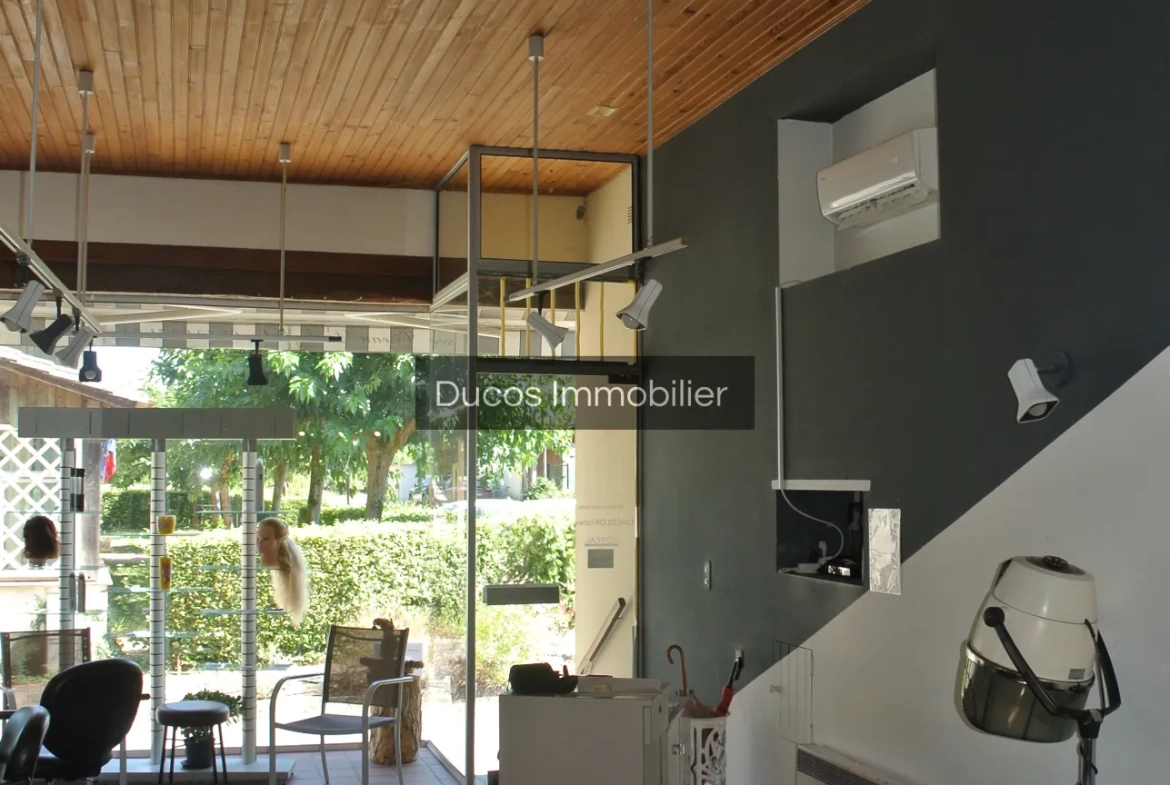 Local commercial de 57 m² à vendre à Fourques-sur-Garonne avec potentiel de transformation en habitation 