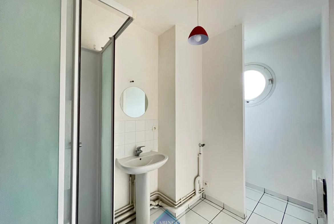 Bel appartement T2 avec cave et parking à Abbeville 