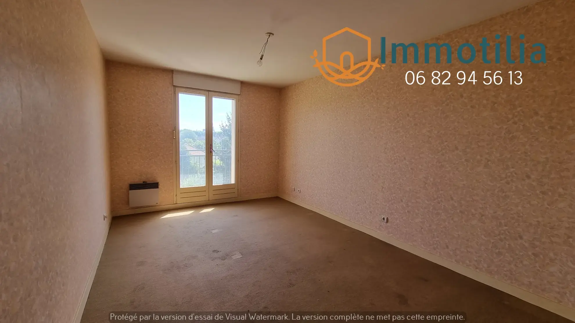 Appartement à vendre à Sens, proche centre-ville et gare, avec balcon et parking couvert 