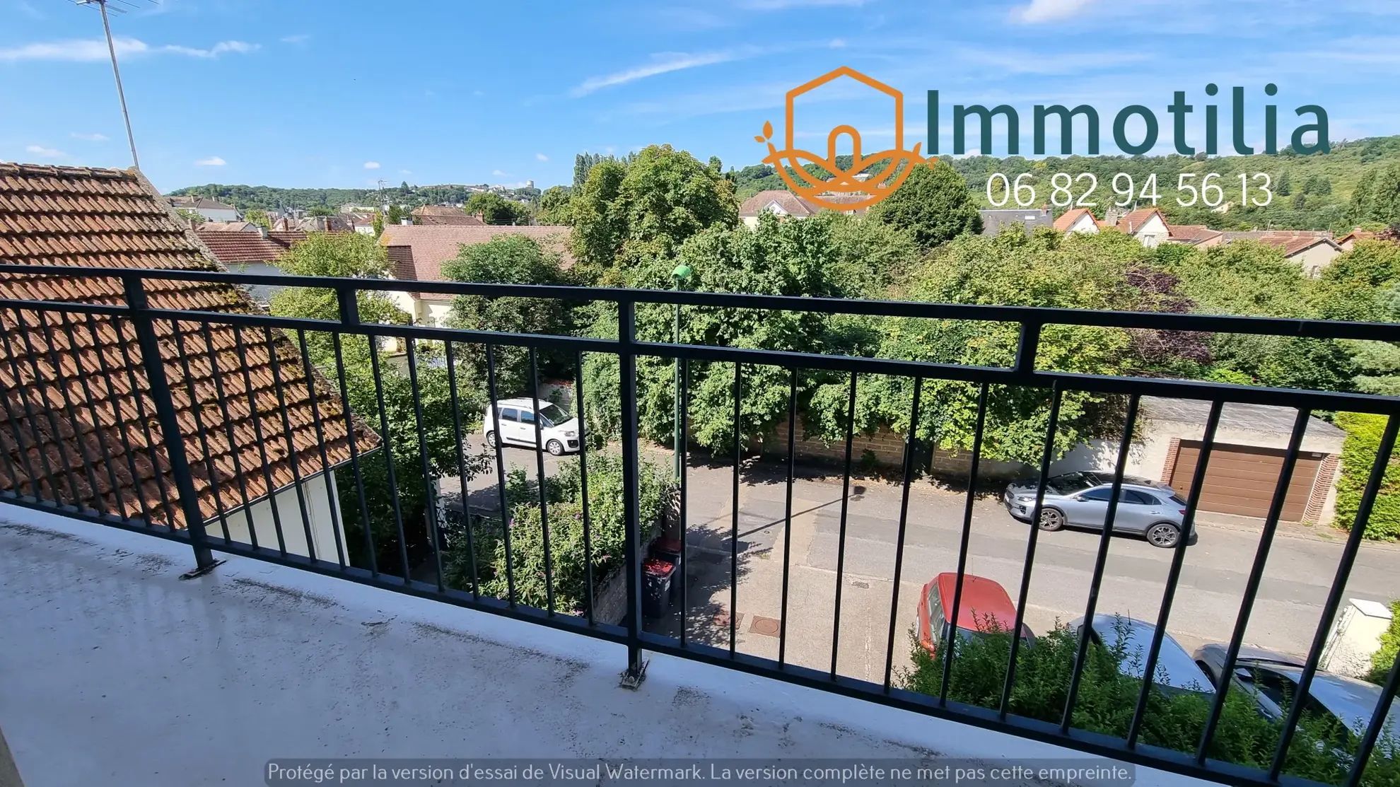 Appartement à vendre à Sens, proche centre-ville et gare, avec balcon et parking couvert 