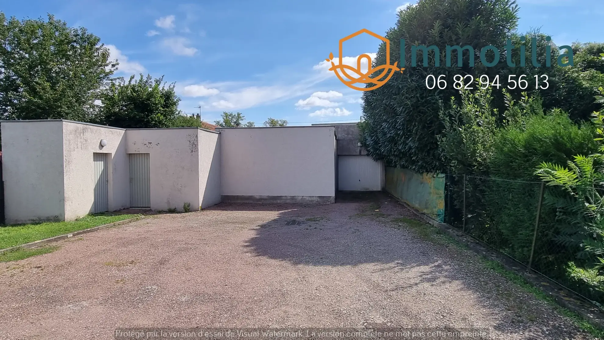 Appartement à vendre à Sens, proche centre-ville et gare, avec balcon et parking couvert 