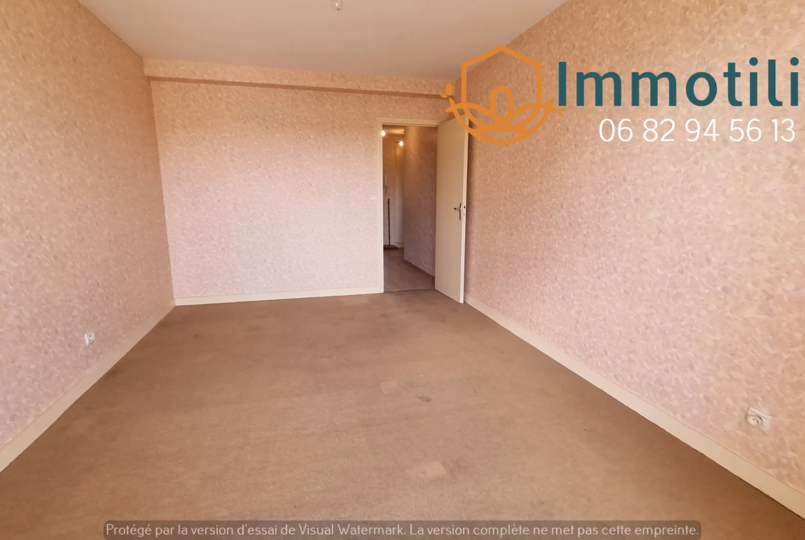 Appartement à vendre à Sens, proche centre-ville et gare, avec balcon et parking couvert 