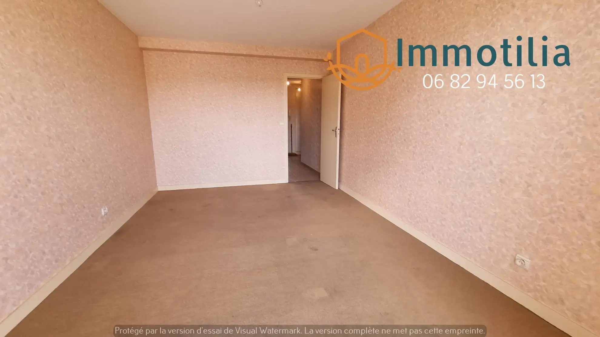 Appartement à vendre à Sens, proche centre-ville et gare, avec balcon et parking couvert 