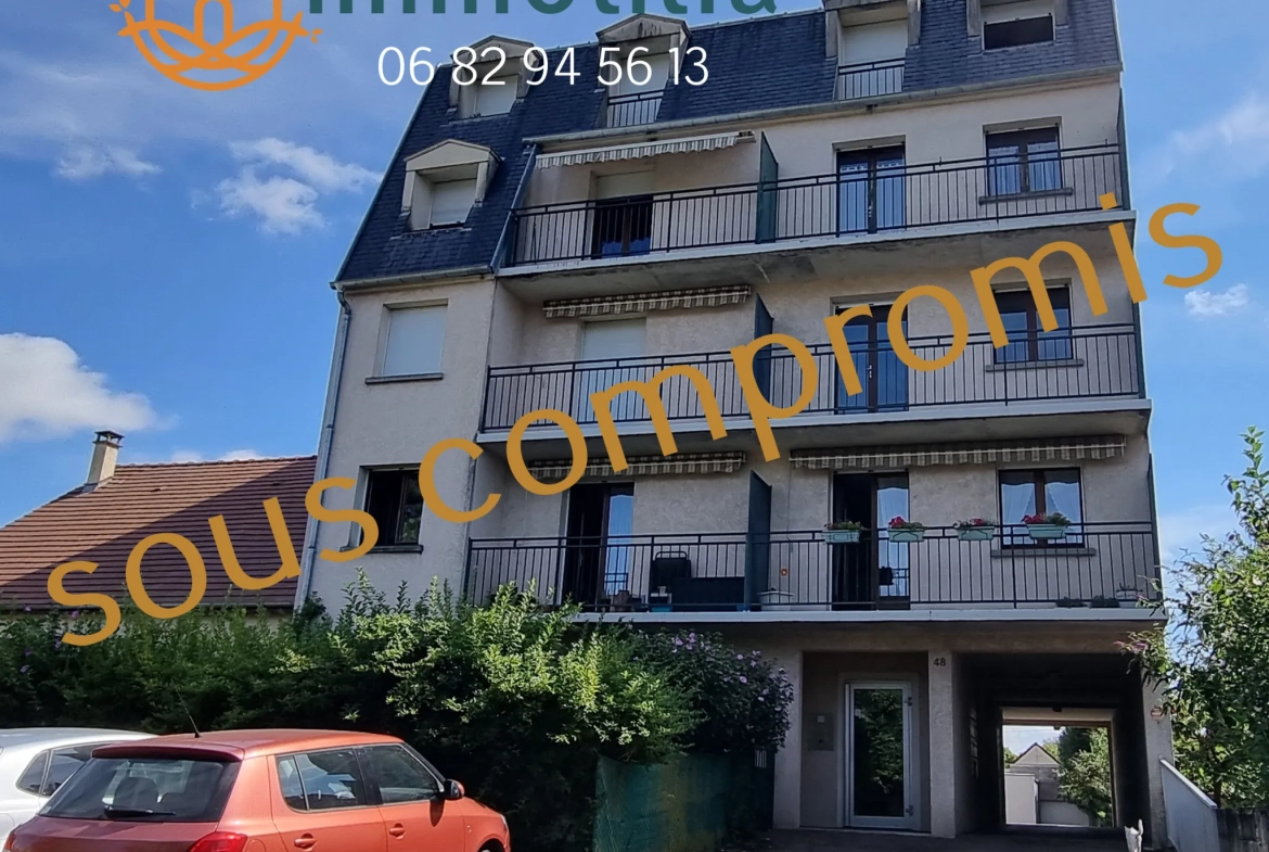 Appartement à vendre à Sens, proche centre-ville et gare, avec balcon et parking couvert 