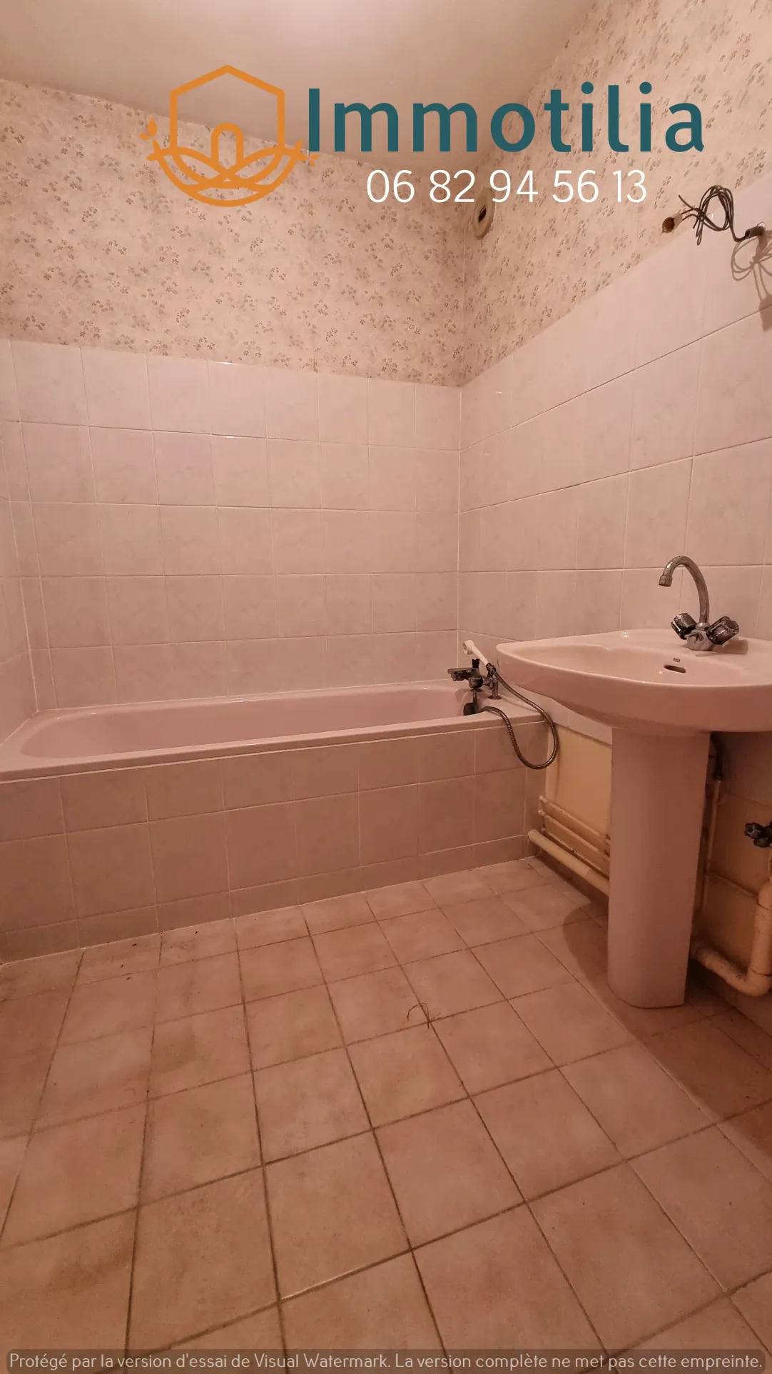Appartement à vendre à Sens, proche centre-ville et gare, avec balcon et parking couvert 