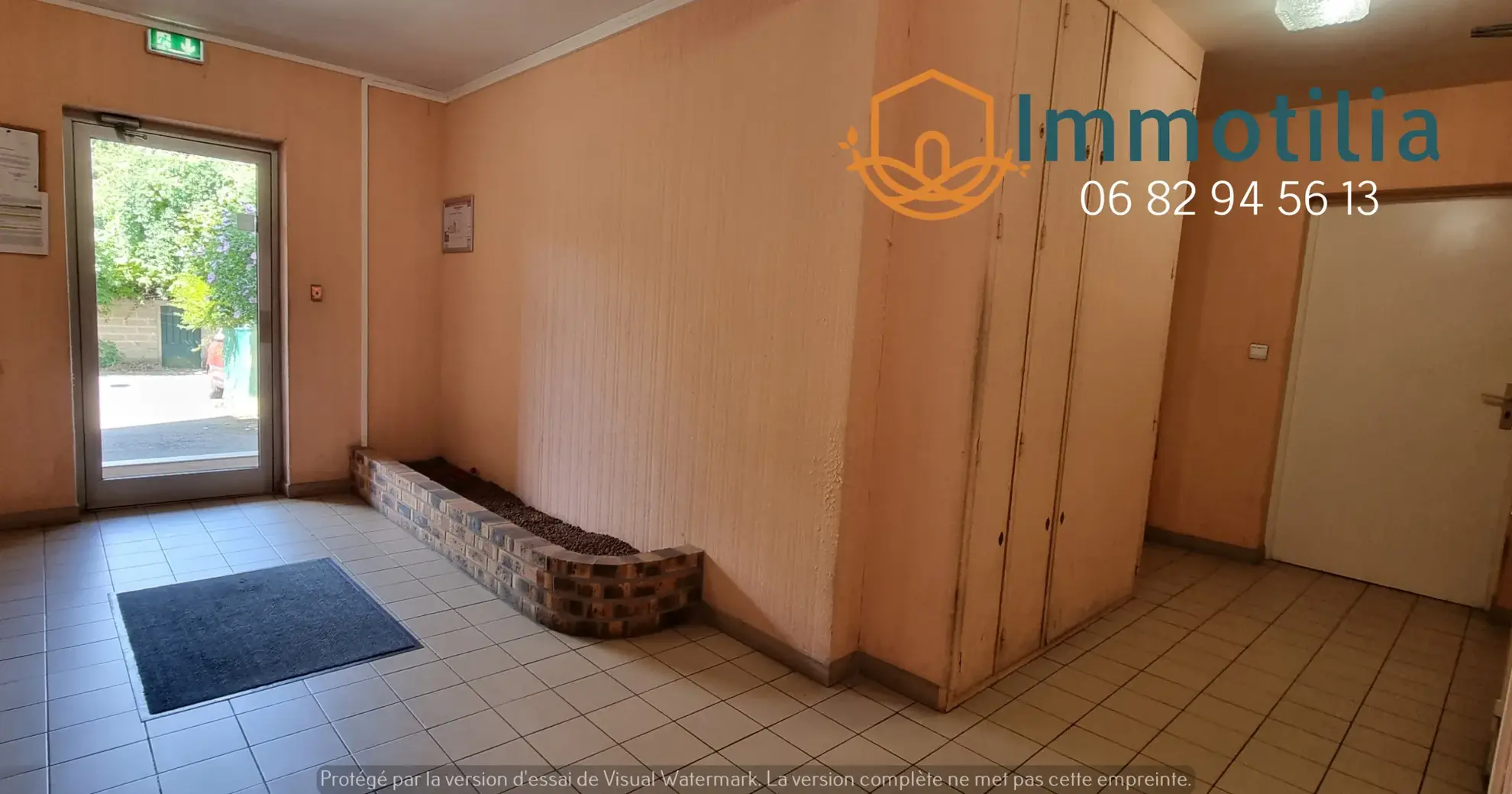 Appartement à vendre à Sens, proche centre-ville et gare, avec balcon et parking couvert 