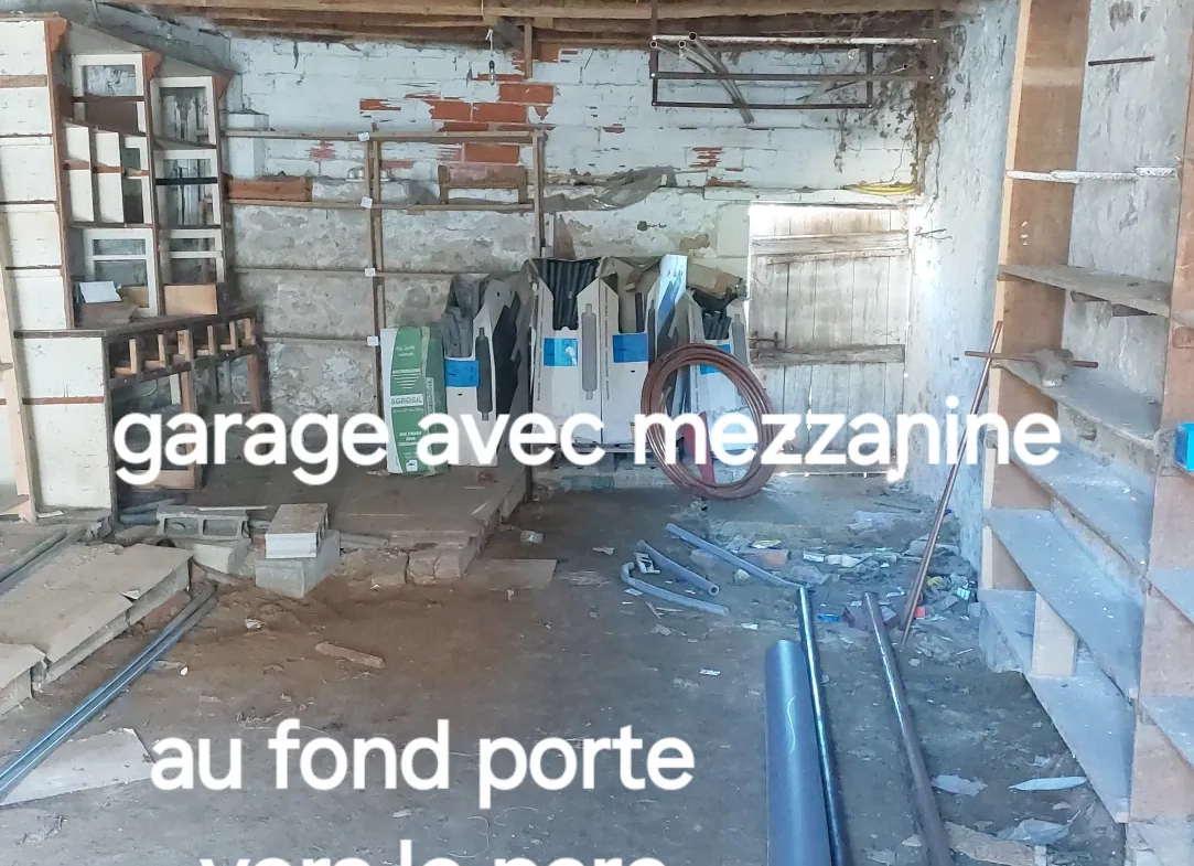 Grande maison avec dépendances et terrain en Périgord vert – Opportunité unique 